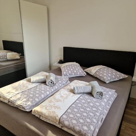 Apartment Luca Pula Exteriér fotografie