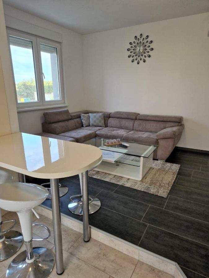 Apartment Luca Pula Exteriér fotografie