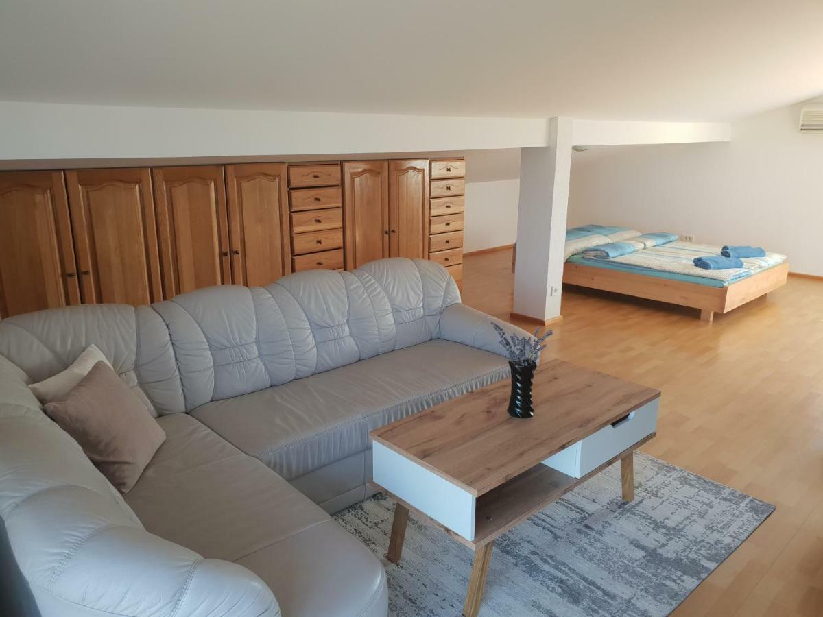 Apartment Luca Pula Exteriér fotografie